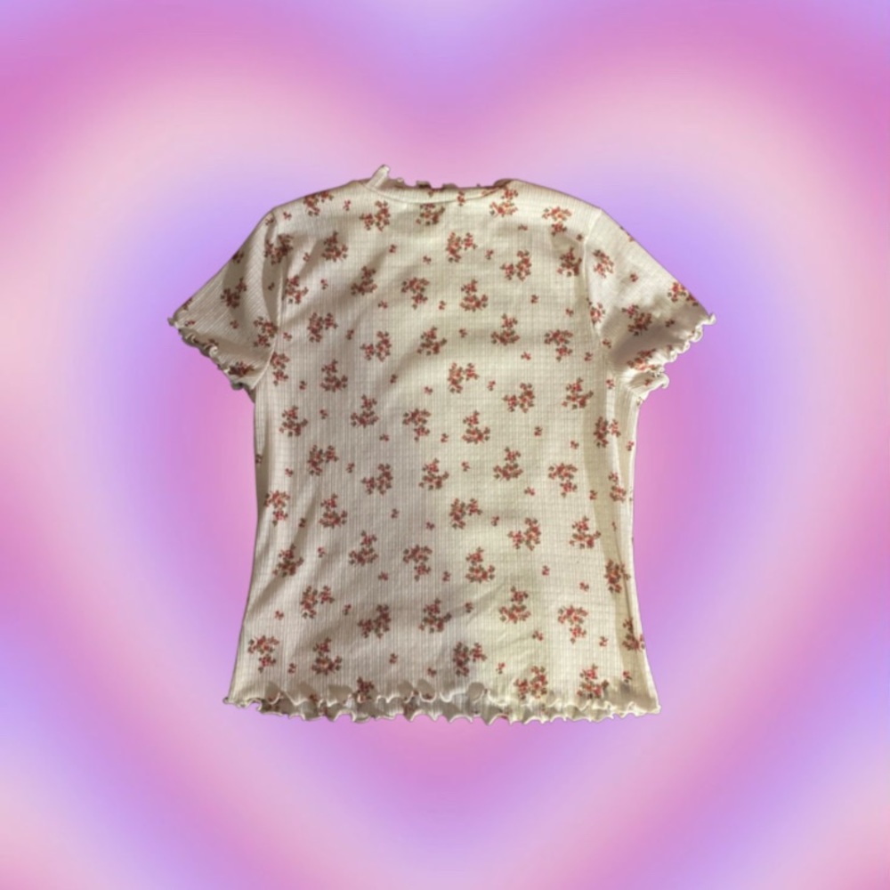 Floral Summer Turtle Neck Top! - Picture 3 of 3